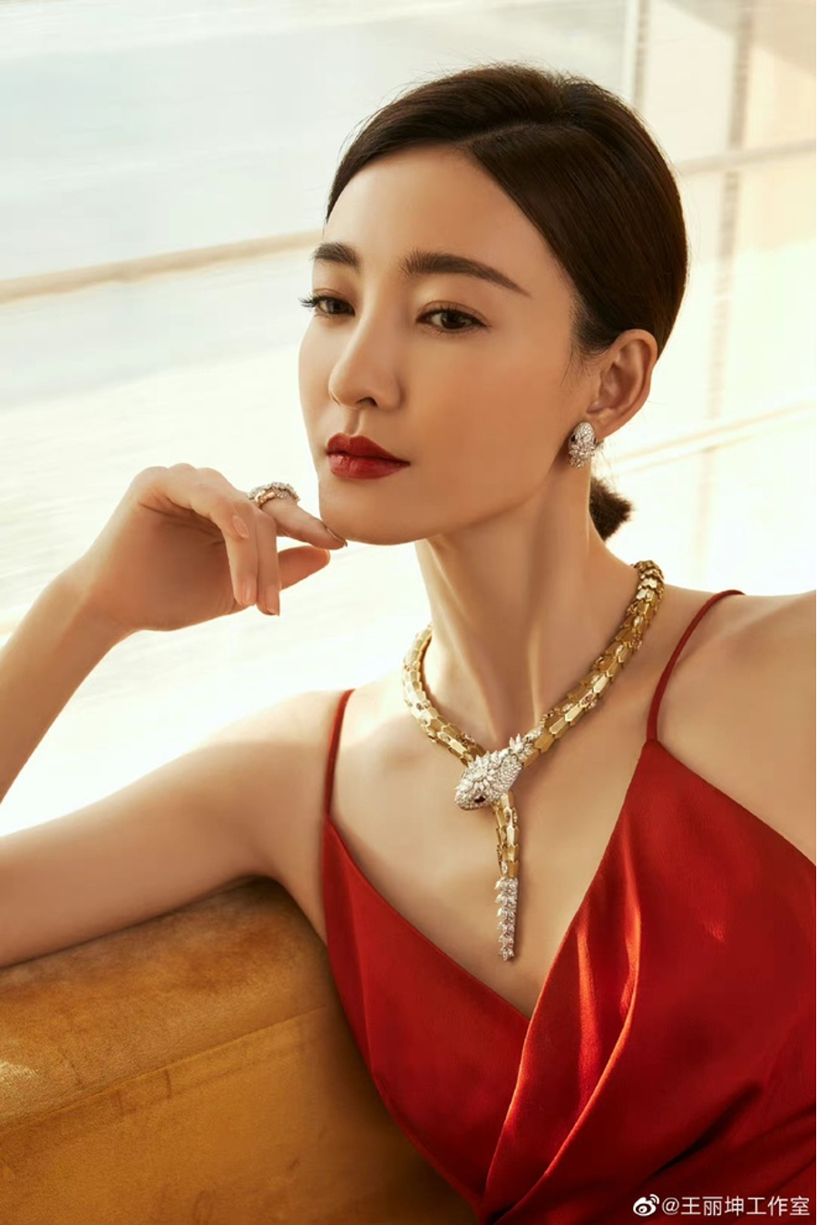 vuong le khon bi doi tien giua pho2 vuong le khon bi doi tien giua pho2