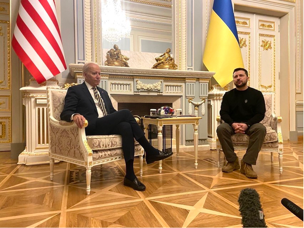 tong thong my joe biden bat ngo toi ukraine1 tong thong my joe biden bat ngo toi ukraine1