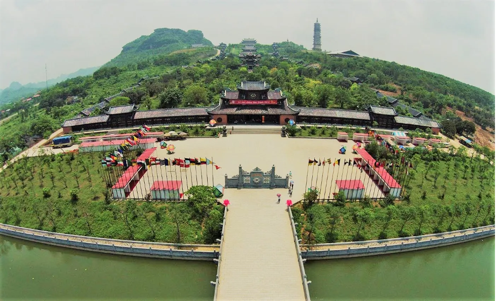 top 5 dia diem nhat dinh phai den khi du lich ninh binh2