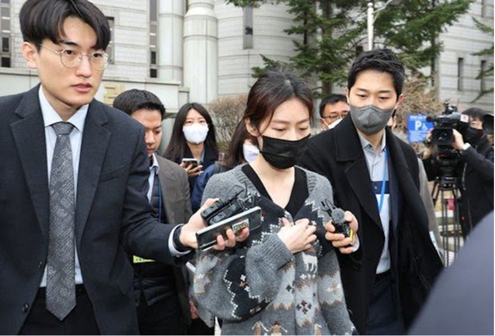 soc truoc ve ngoai cua kim sae ron sau be boi lai xe gay tai nan1