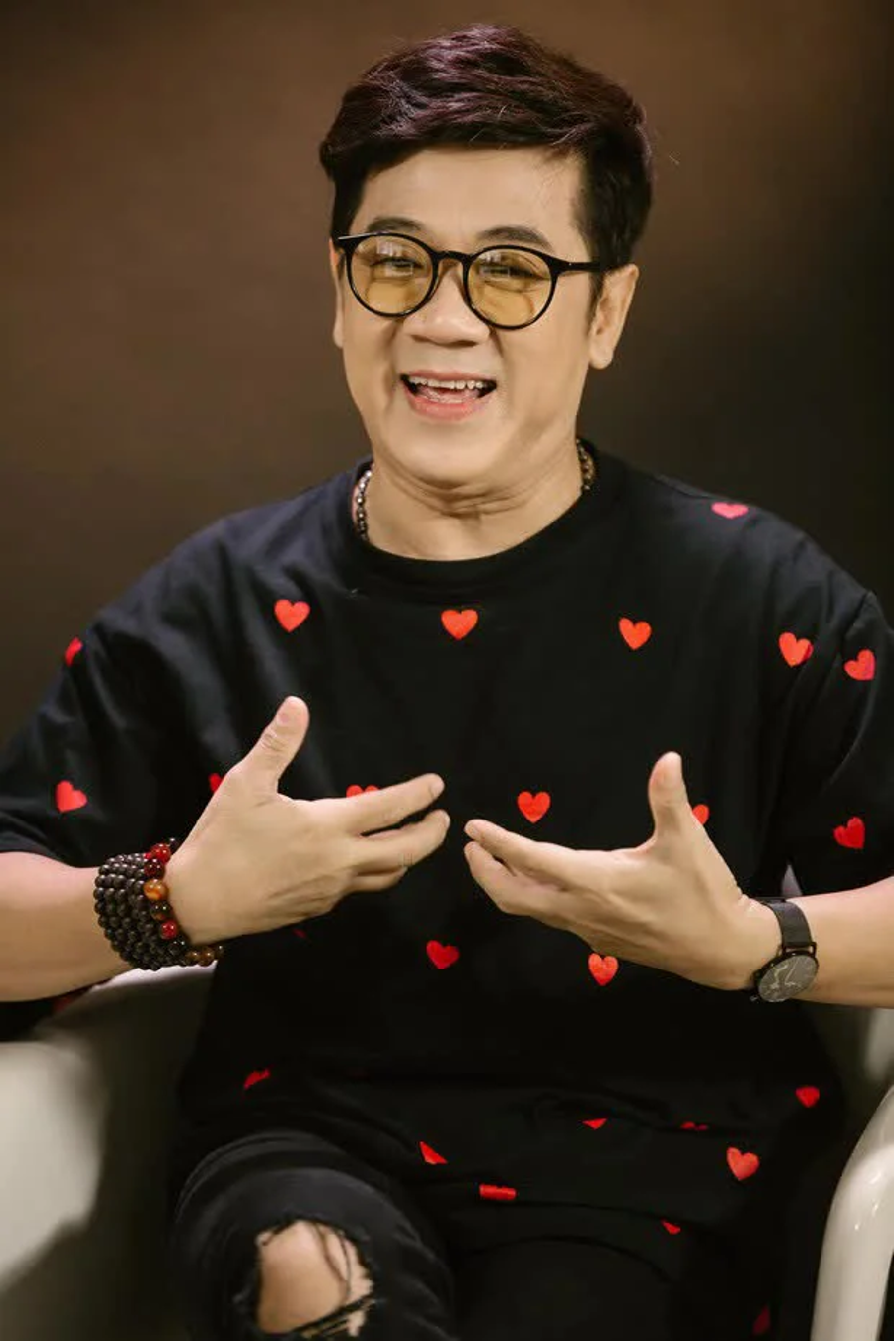 tran thanh khoc nuc no hoang loat phat ngon ve doi nghe si cua sao viet duoc dao lai2 tran thanh khoc nuc no hoang loat phat ngon ve doi nghe si cua sao viet duoc dao lai2