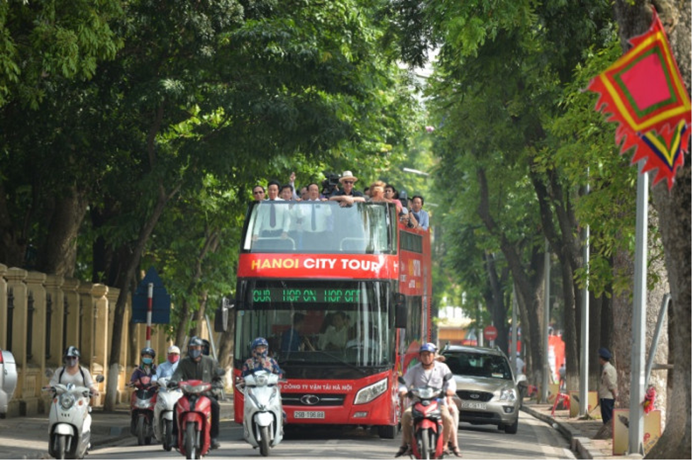 mien phi dich vu xe buyt 2 tang dip nghi le gio to hung vuong va 304 15 tai ha noi1 mien phi dich vu xe buyt 2 tang dip nghi le gio to hung vuong va 304 15 tai ha noi1