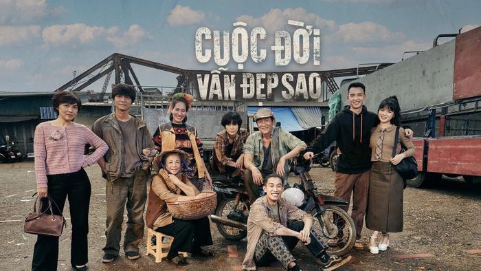 dan tinh soi ra hat san dau tien trong cuoc doi van dep sao 1