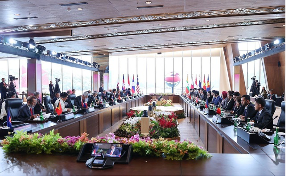 lanh dao asean lang nghe y kien cong dong ve cong dong asean2
