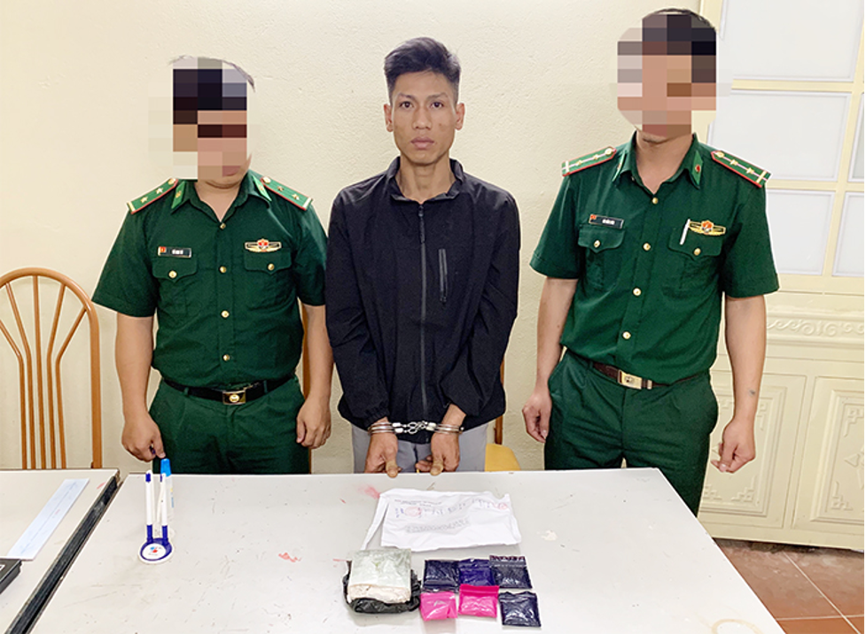 son la bat giu doi tuong duoc thue van chuyen heroin voi gia 1 trieu dong3 son la bat giu doi tuong duoc thue van chuyen heroin voi gia 1 trieu dong3
