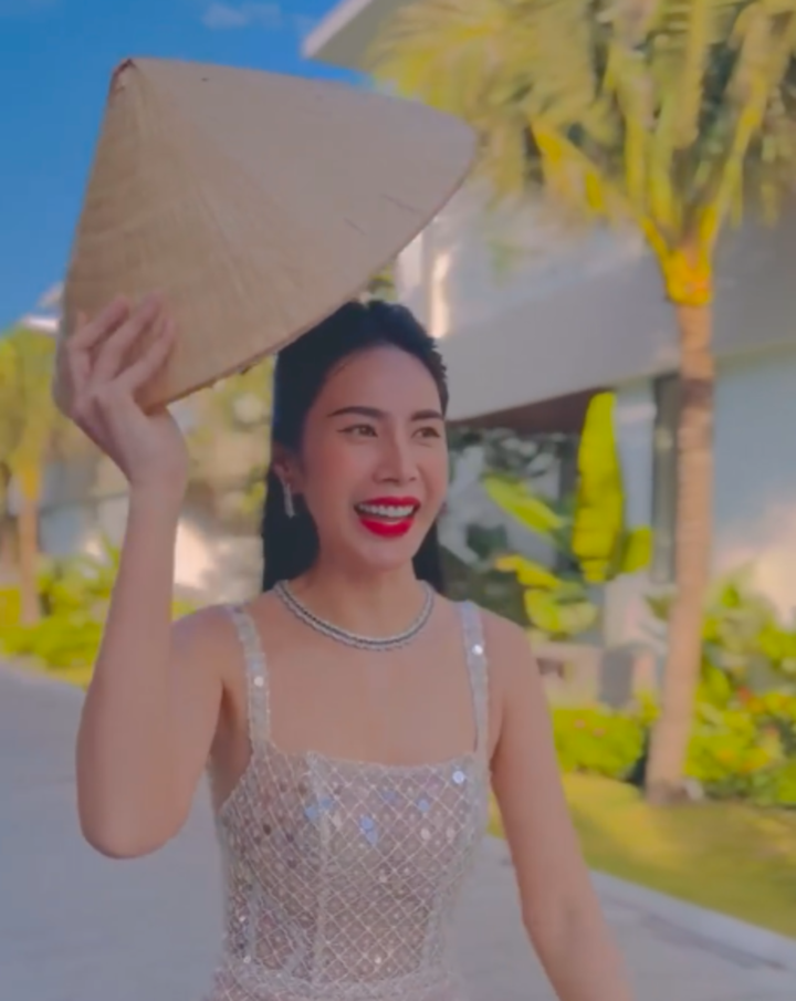 thuy tien boc bach ve mon do bau vat tung bi mat trong chuyen tu thien 2