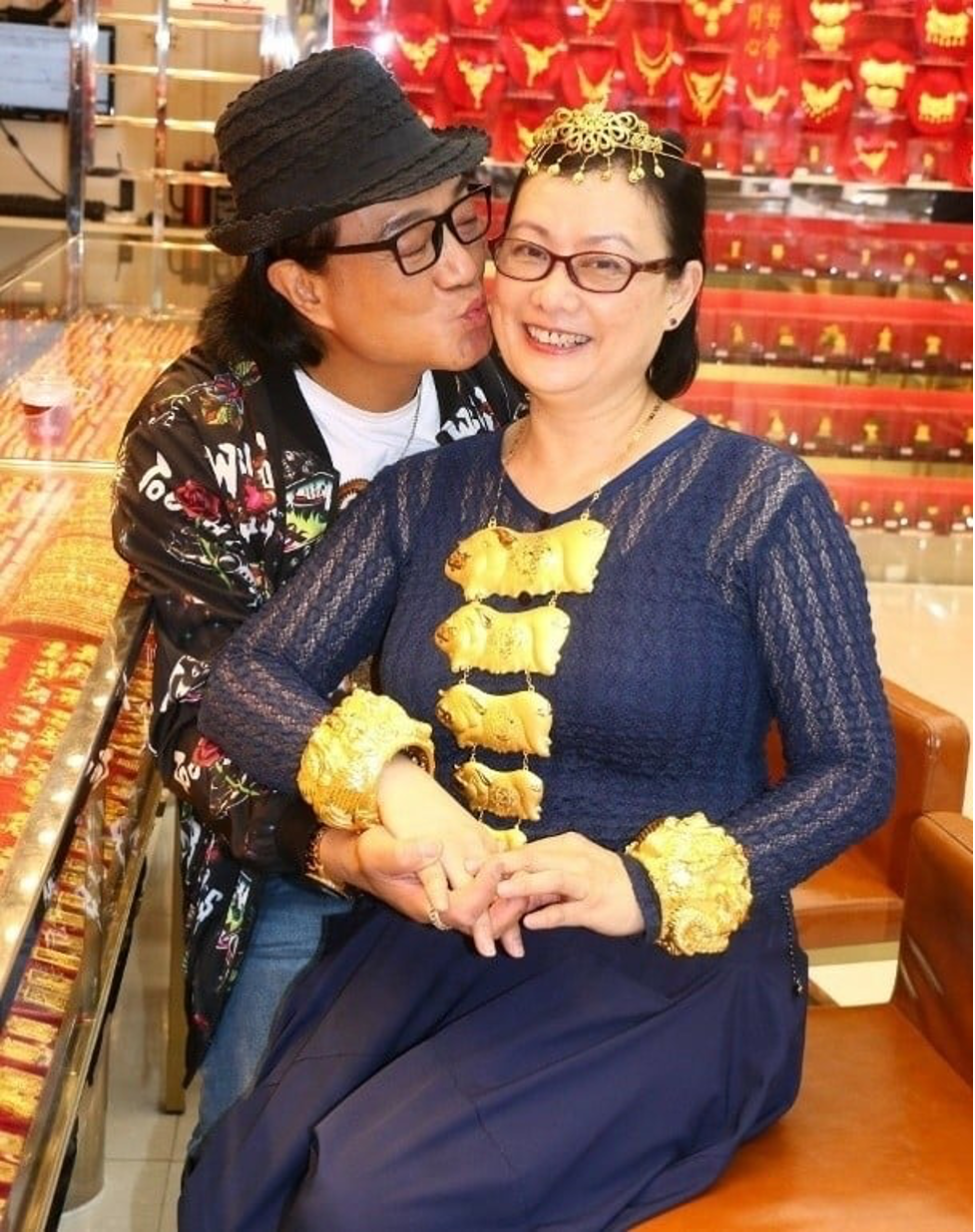 lo chan thuan huy hon truoc them dam cuoi1