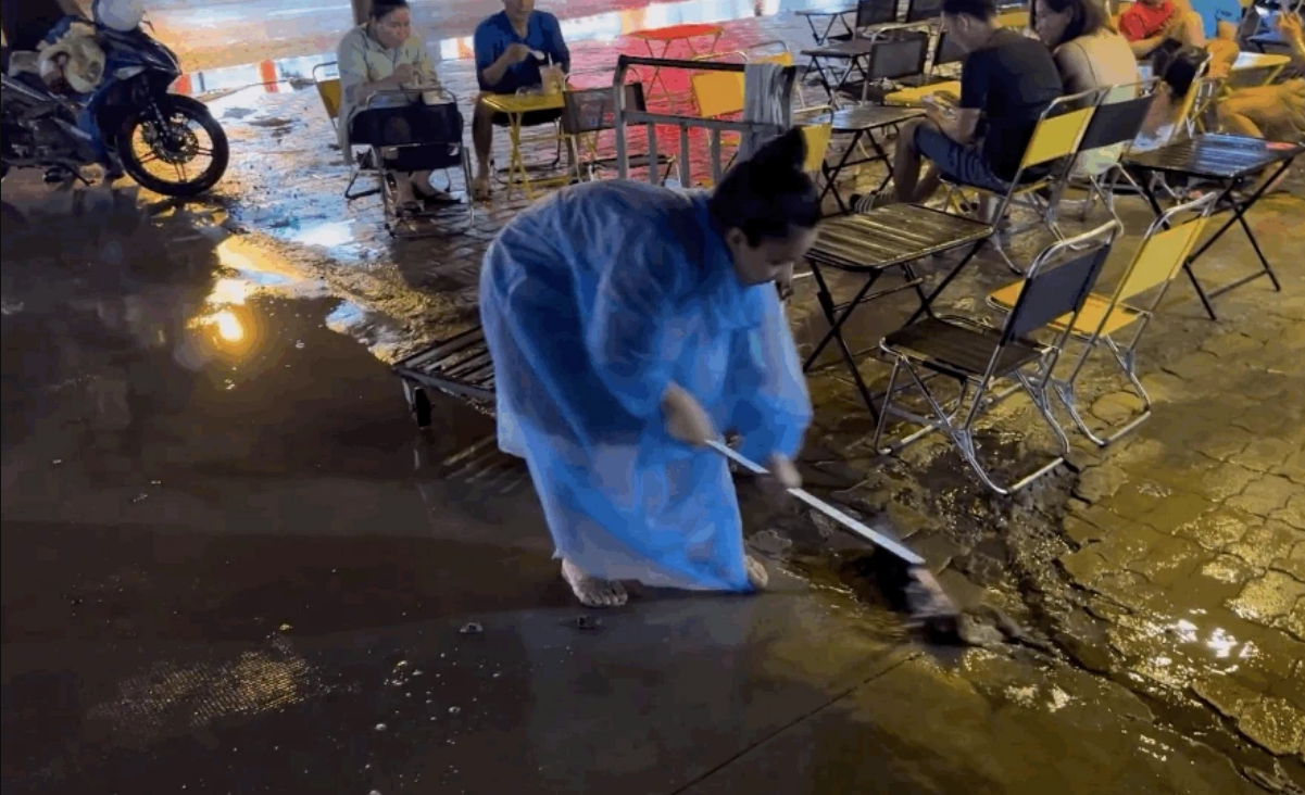 dong thai cua le duong bao lam khi de vo lam viec giua mua dong thai cua le duong bao lam khi de vo lam viec giua mua