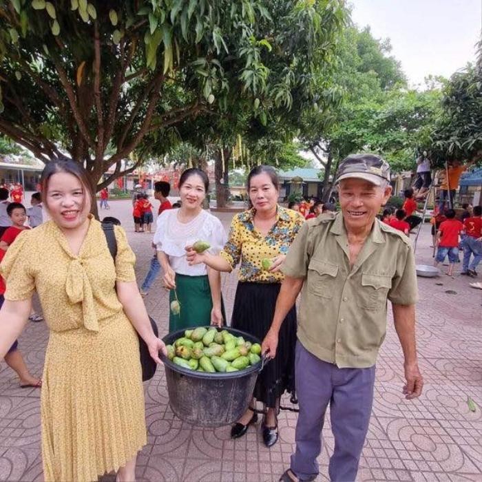 hai phong thay co giao tao bat ngo cho hoc sinh nhan ngay be giang hai phong thay co giao tao bat ngo cho hoc sinh nhan ngay be giang