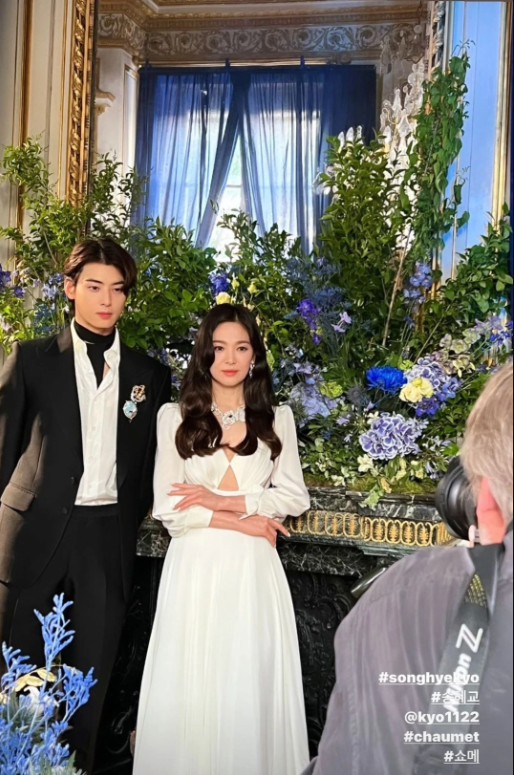 song hye kyo tre dep bap chap khi sanh doi cung nam tai tu kem 16 tuoi 3 song hye kyo tre dep bap chap khi sanh doi cung nam tai tu kem 16 tuoi 3