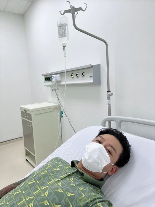 an chay trong 18 ngay ca si tuan hung nhap vien do kiet suc2 an chay trong 18 ngay ca si tuan hung nhap vien do kiet suc2