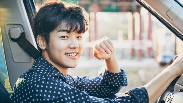 kang min hyuk gay sot voi lot xac sau 10 nam