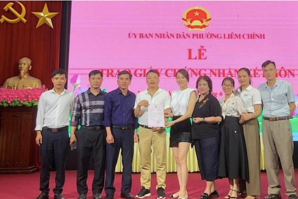 dan tinh reo goi ten phuong oanh giua luc shark binh boc bach ve thuo dau yeu dan tinh reo goi ten phuong oanh giua luc shark binh boc bach ve thuo dau yeu