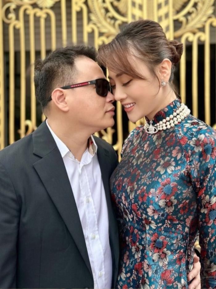 dan tinh reo goi ten phuong oanh giua luc shark binh boc bach ve thuo dau yeu2 dan tinh reo goi ten phuong oanh giua luc shark binh boc bach ve thuo dau yeu2