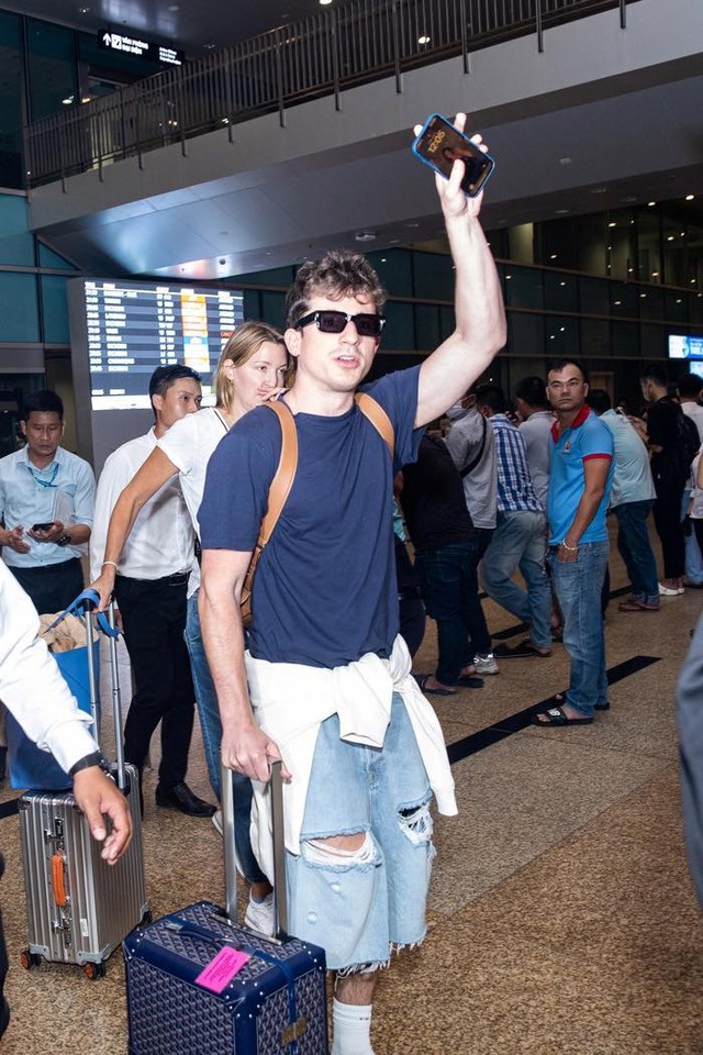 charlie puth da dat chan den viet nam san sang bung no trong le hoi am nhac sap toi charlie puth da dat chan den viet nam san sang bung no trong le hoi am nhac sap toi