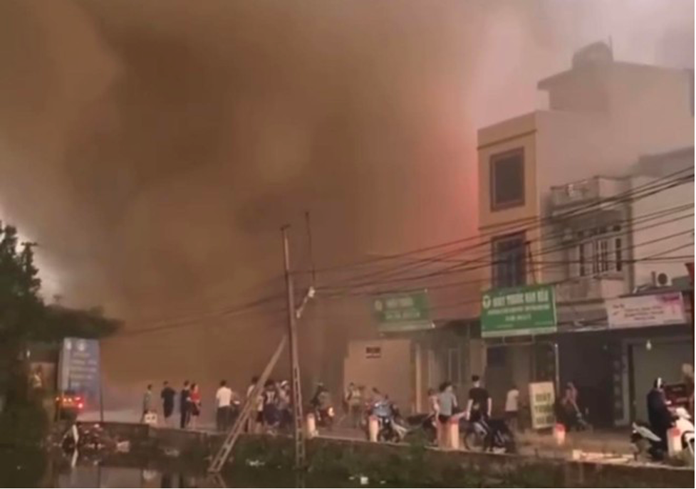 ha noi chay xuong san xuat may tre o xa van con2 ha noi chay xuong san xuat may tre o xa van con2