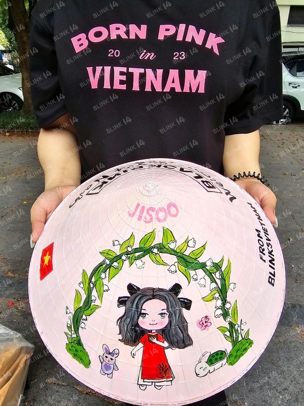 sot ran ran xe buyt den hong quang ba concert blackpink di khap ha noi2 sot ran ran xe buyt den hong quang ba concert blackpink di khap ha noi2