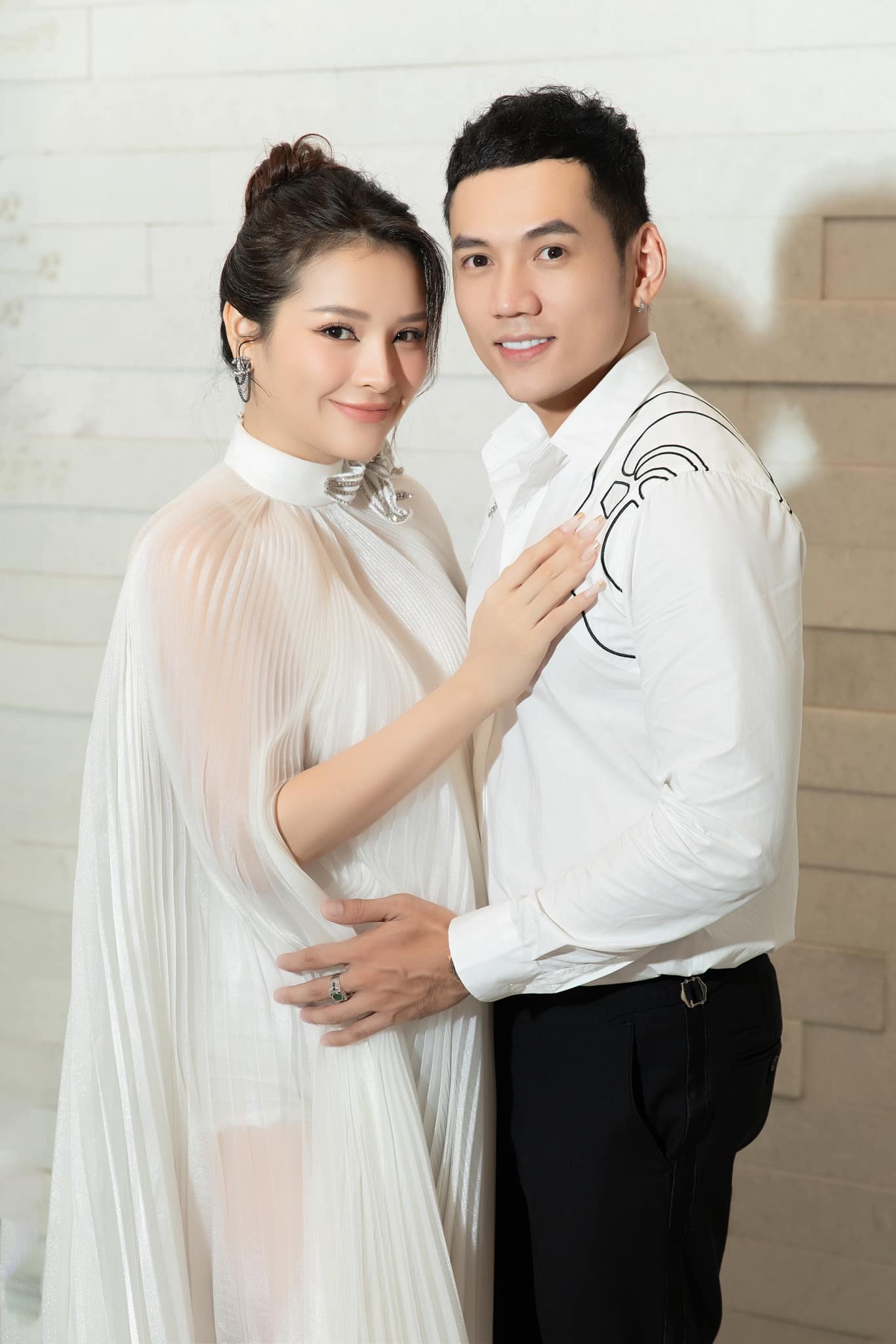 miko lan trinh say dam ben tinh tre 2 thanh vien cua amigo g gio ra sao 23