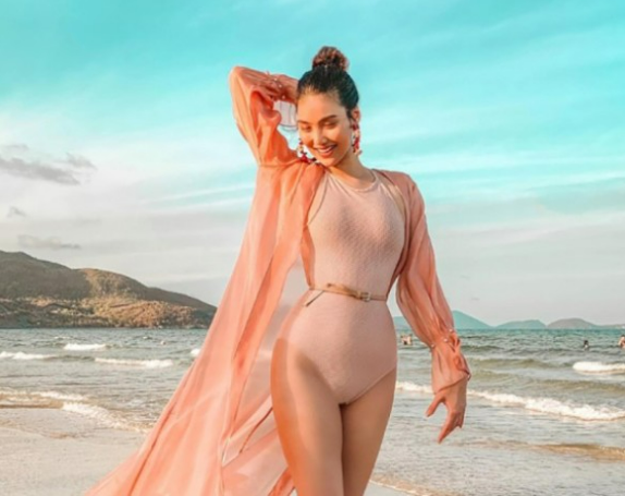 le quyen dien bikini goi cam het nac qua ong kinh cua tinh tre kem 12 tuoi13 le quyen dien bikini goi cam het nac qua ong kinh cua tinh tre kem 12 tuoi13