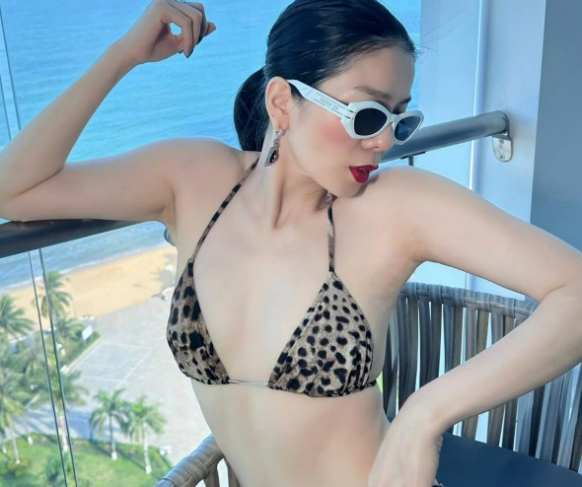 le quyen dien bikini goi cam het nac qua ong kinh cua tinh tre kem 12 tuoi3 le quyen dien bikini goi cam het nac qua ong kinh cua tinh tre kem 12 tuoi3