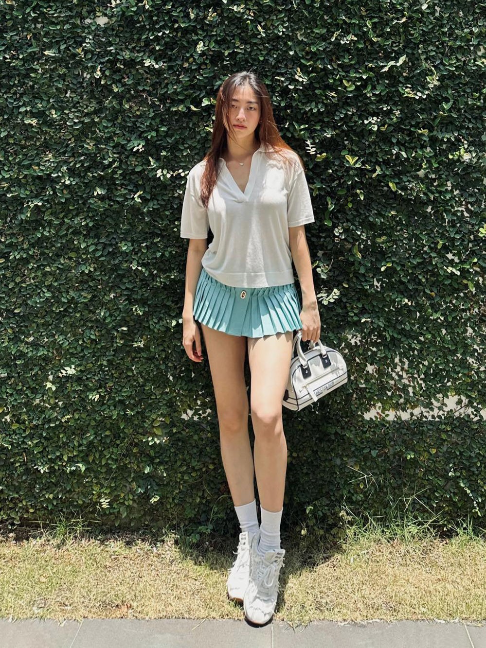 nguoi dep viet chuong mot vay sieu ngan khoe chan lieu co qua da 7