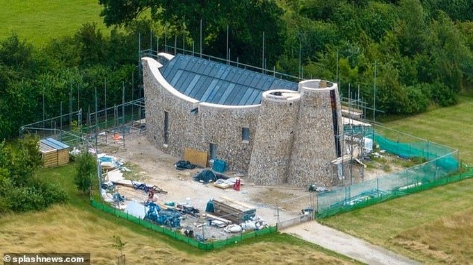 so se nam xuong bat cu luc nao nguoi dan ong 32 tuoi cho xay mo ngay tai nha rieng2