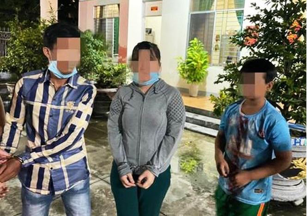 da nang khoi to bat giam con trai bao hanh me ruot 81 tuoi da nang khoi to bat giam con trai bao hanh me ruot 81 tuoi