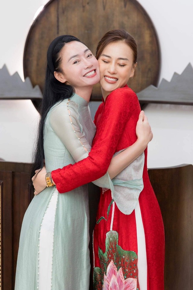 sau khi tan huong tuan trang mat cung shark binh phuong oanh xuat hien dam tham cung me chong man anh 