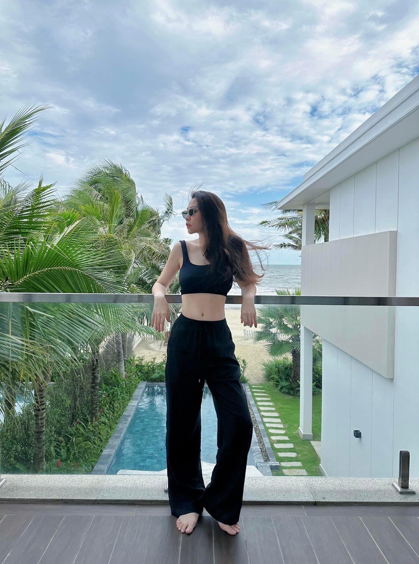 vo cuong do la gay ngo ngang voi than hinh thon gon sau sinh 3 thang2