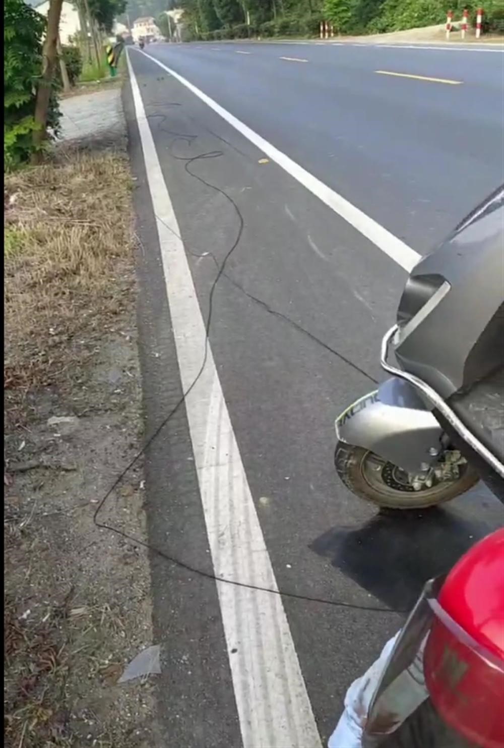 trung quoc nguoi nong dan tu vong do vap phai day cap nhan 30 000 te tro cap cho tang le