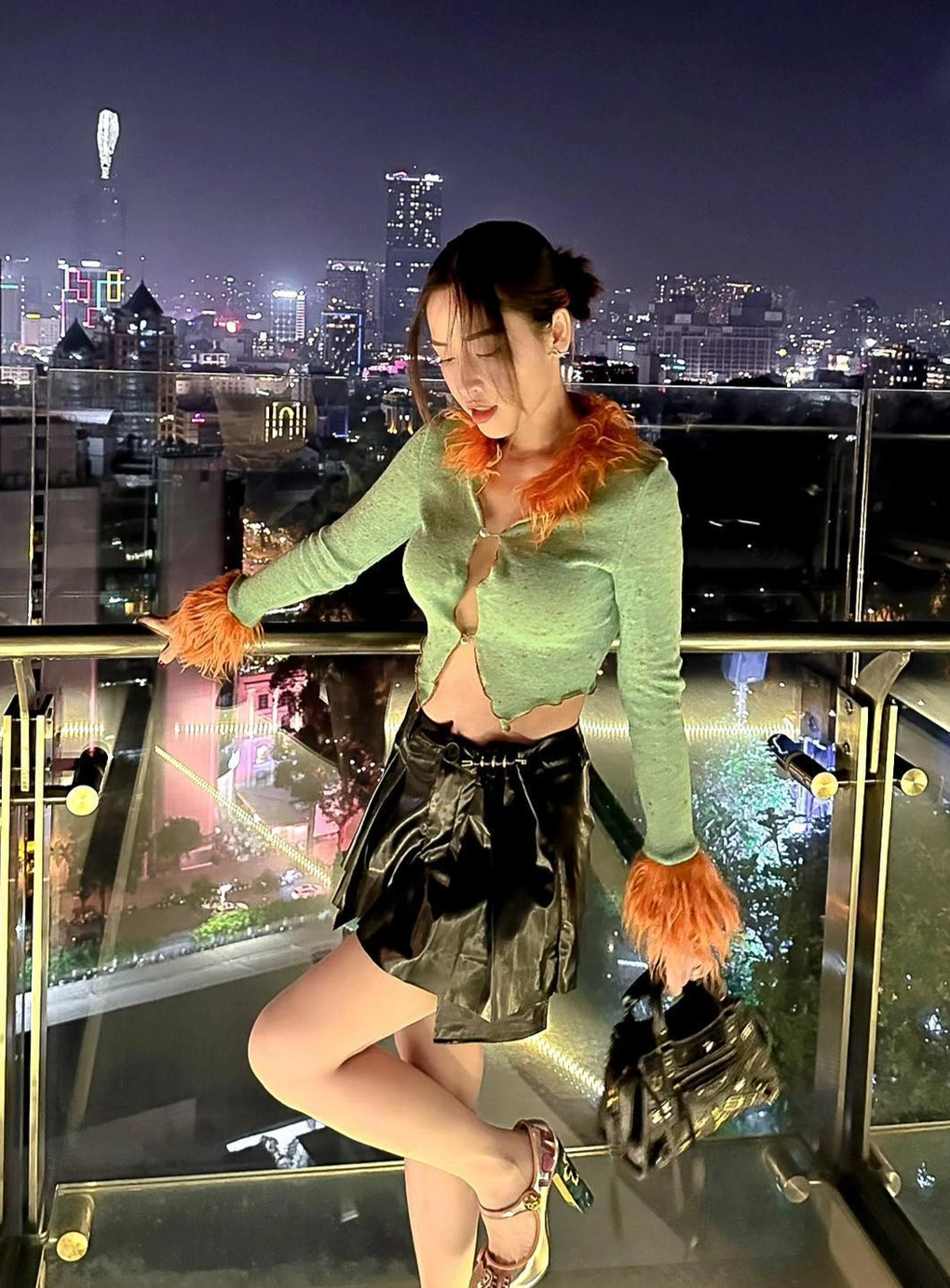 puka khoe kheo than hinh nuot na nho phong cach thoi trang doc dao2 puka khoe kheo than hinh nuot na nho phong cach thoi trang doc dao2