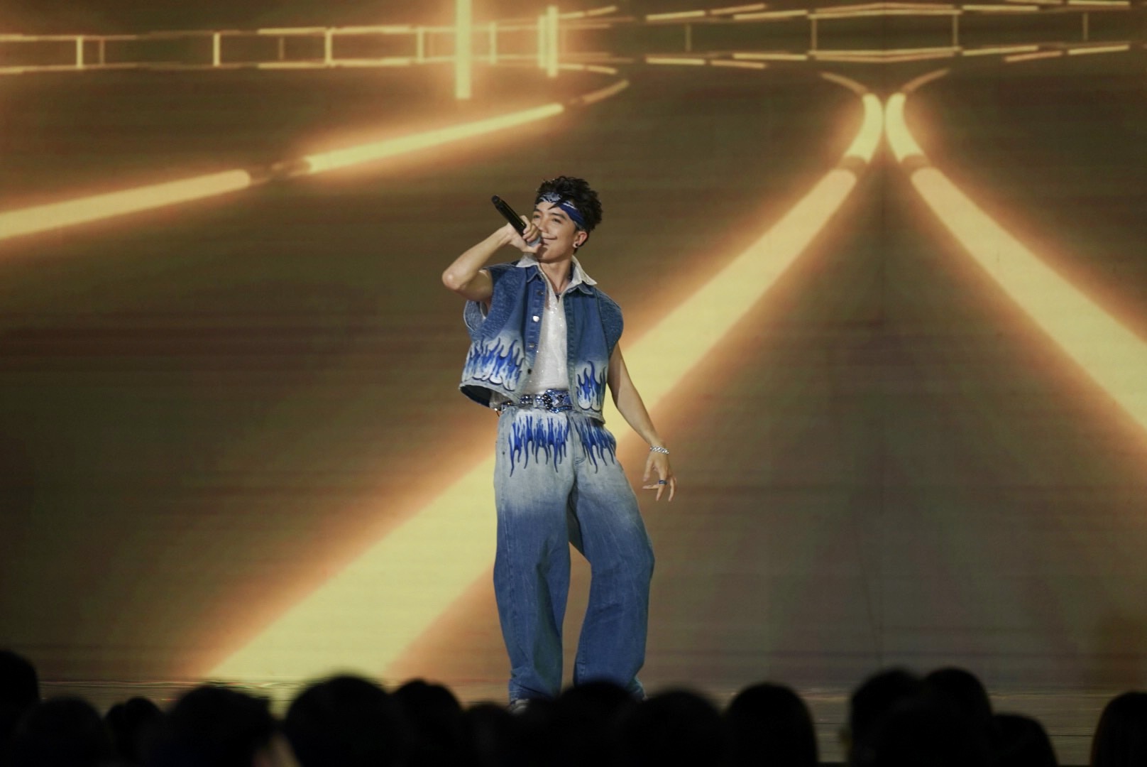top 10 vietnam idol 2023 bung no trong dem liveshow truc tiep top 10 vietnam idol 2023 bung no trong dem liveshow truc tiep