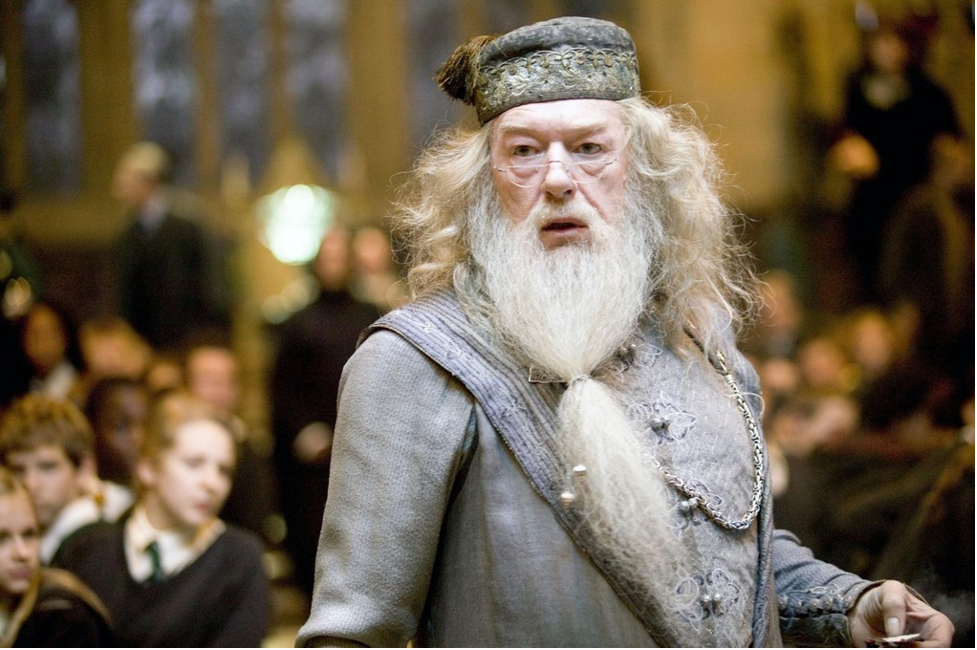 nam dien vien thay dumbledore trong harry potter qua doi o tuoi 82 nam dien vien thay dumbledore trong harry potter qua doi o tuoi 82
