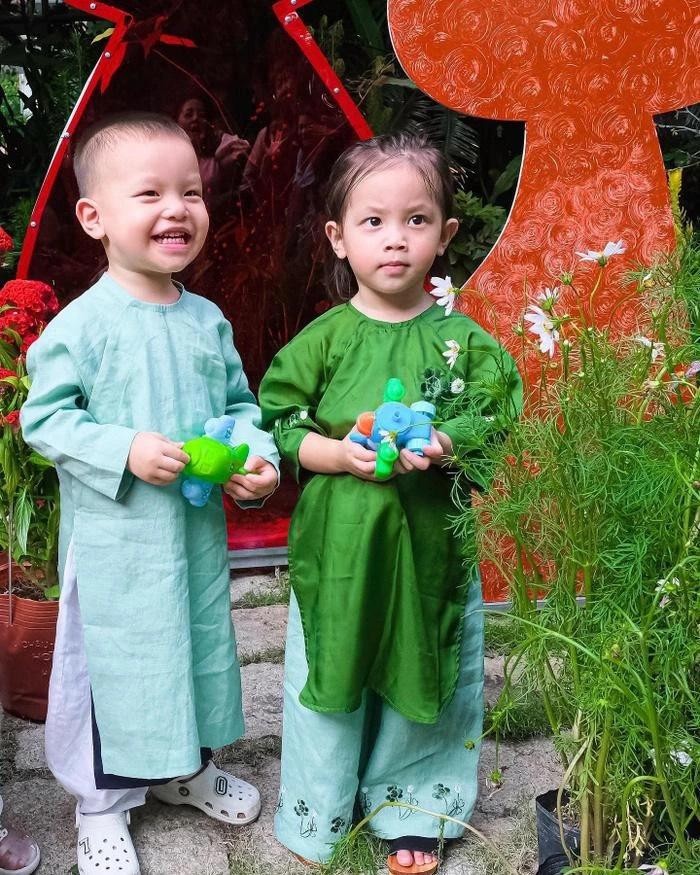 duoc di choi trung thu cung bo me lisa leon nha ha ho co bieu cam khien cong dong mang khong do duoc duoc di choi trung thu cung bo me lisa leon nha ha ho co bieu cam khien cong dong mang khong do duoc