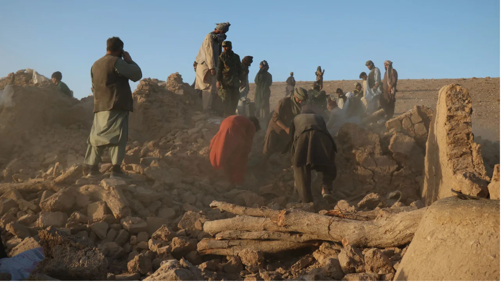 afghanistan gan 2 000 nguoi da thiet mang trong tran dong dat afghanistan gan 2 000 nguoi da thiet mang trong tran dong dat