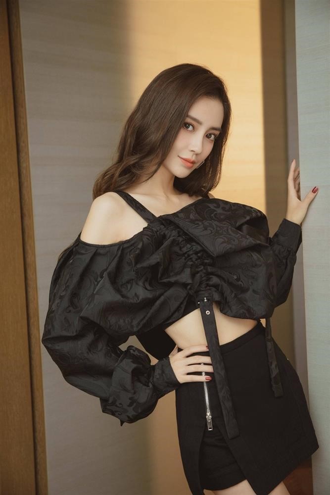 angelababy van xuat hien tren song truyen hinh sau nghi van bi phong sat 2