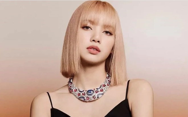 ram ro thong tin lisa blackpink den viet nam6
