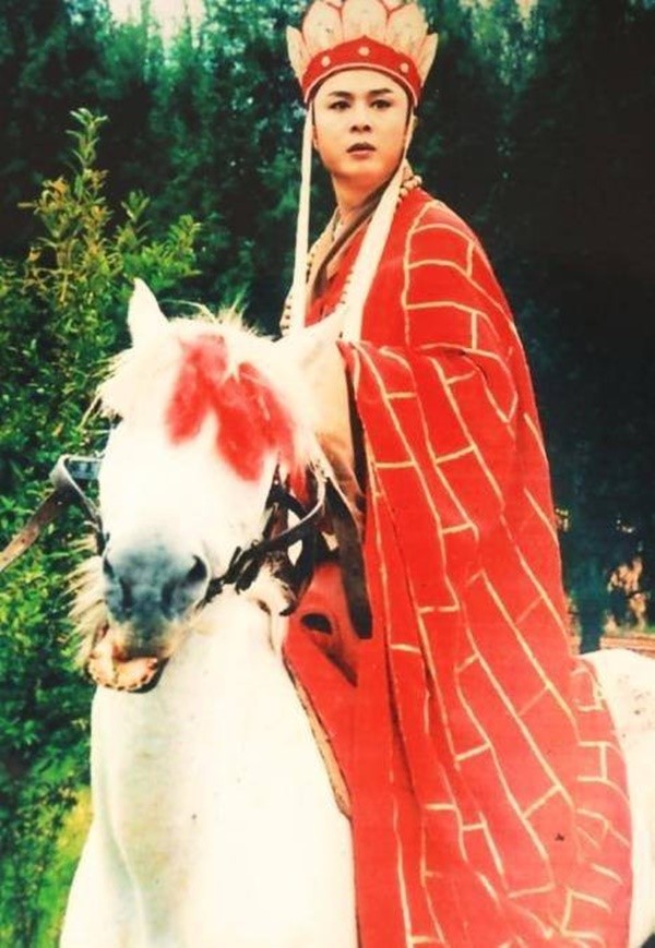 he lo nguyen nhan co tan 3 nhan vat dong vai duong tang trong tay du ky 19865