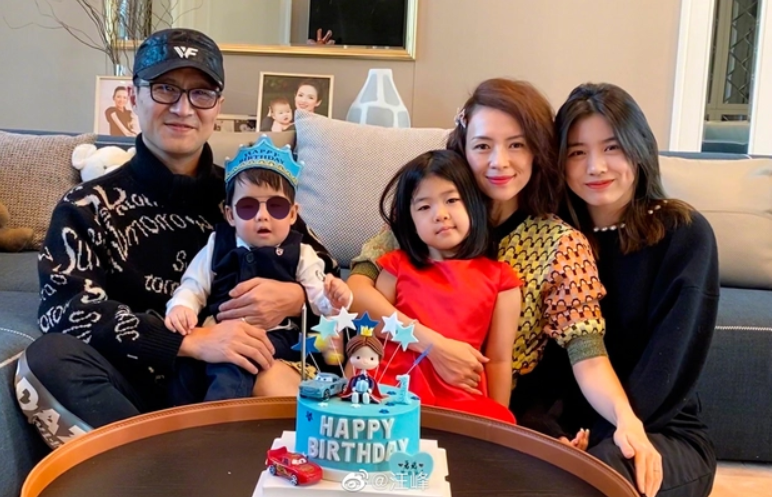 chuong tu di va uong phong chinh thuc ly hon nguoi trong cuoc noi gi5 chuong tu di va uong phong chinh thuc ly hon nguoi trong cuoc noi gi5