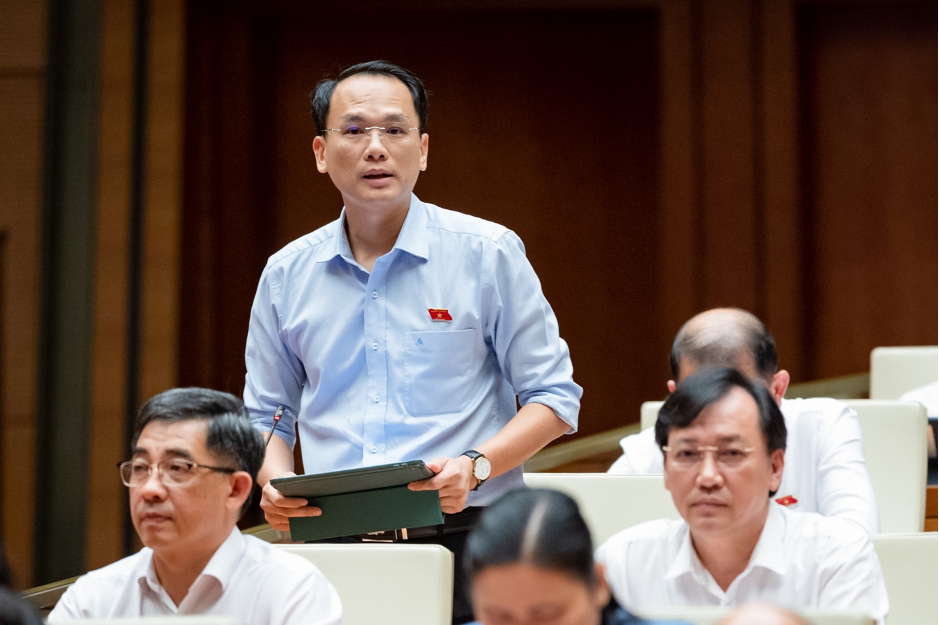 dbqh cho rang bo gd dt bien soan mot bo sgk la khong can thiet gay lang phi2 dbqh cho rang bo gd dt bien soan mot bo sgk la khong can thiet gay lang phi2