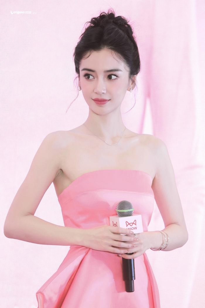 tin tuc sao hoa ngu moi nhat ngay 3 11 tai khoan ca nhan cua angelababy bi han che sau scandal3 tin tuc sao hoa ngu moi nhat ngay 3 11 tai khoan ca nhan cua angelababy bi han che sau scandal3