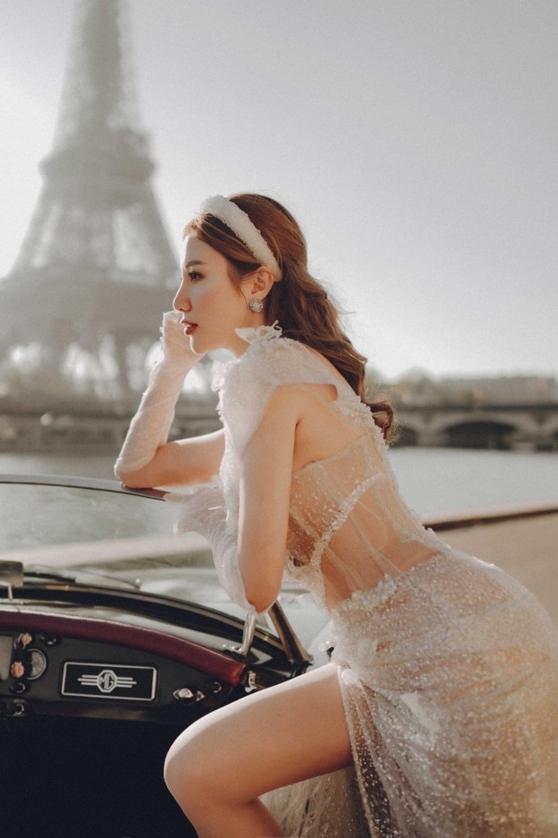 hanh sino tung anh cuoi ngot ngao ben phap he lo du dinh don em be4 hanh sino tung anh cuoi ngot ngao ben phap he lo du dinh don em be4
