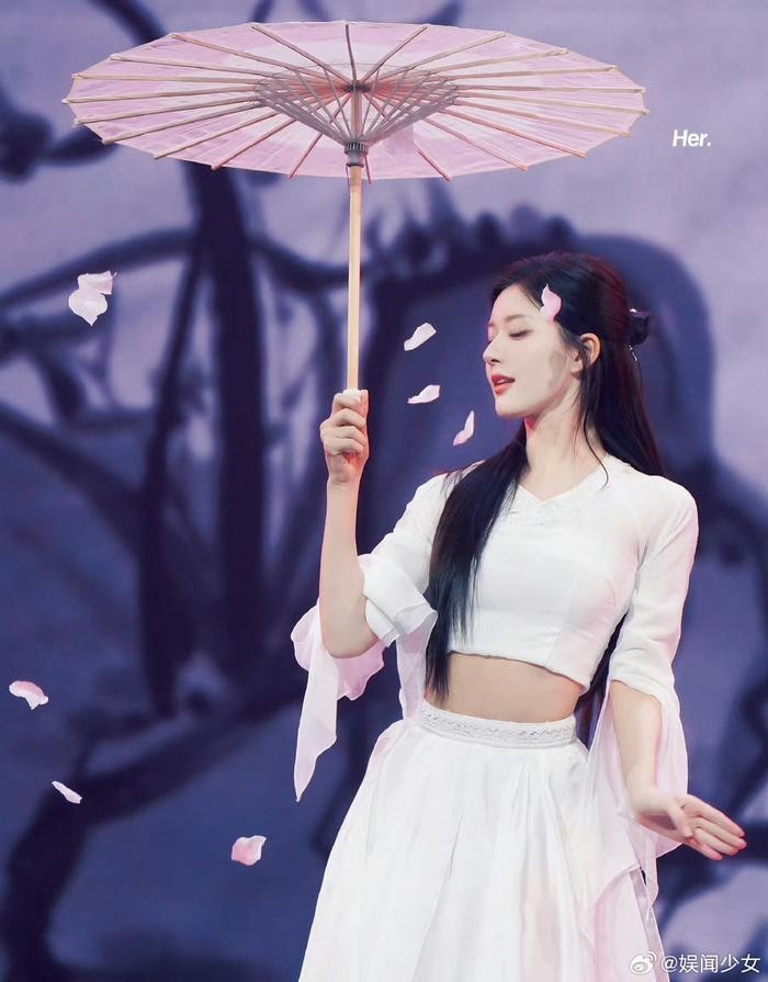 tin tuc sao hoa ngu moi nhat ngay 1111 2023 trieu lo tu bat ngo khuay dao hotsearch chi vi bua tiec sinh nhat2 tin tuc sao hoa ngu moi nhat ngay 1111 2023 trieu lo tu bat ngo khuay dao hotsearch chi vi bua tiec sinh nhat2