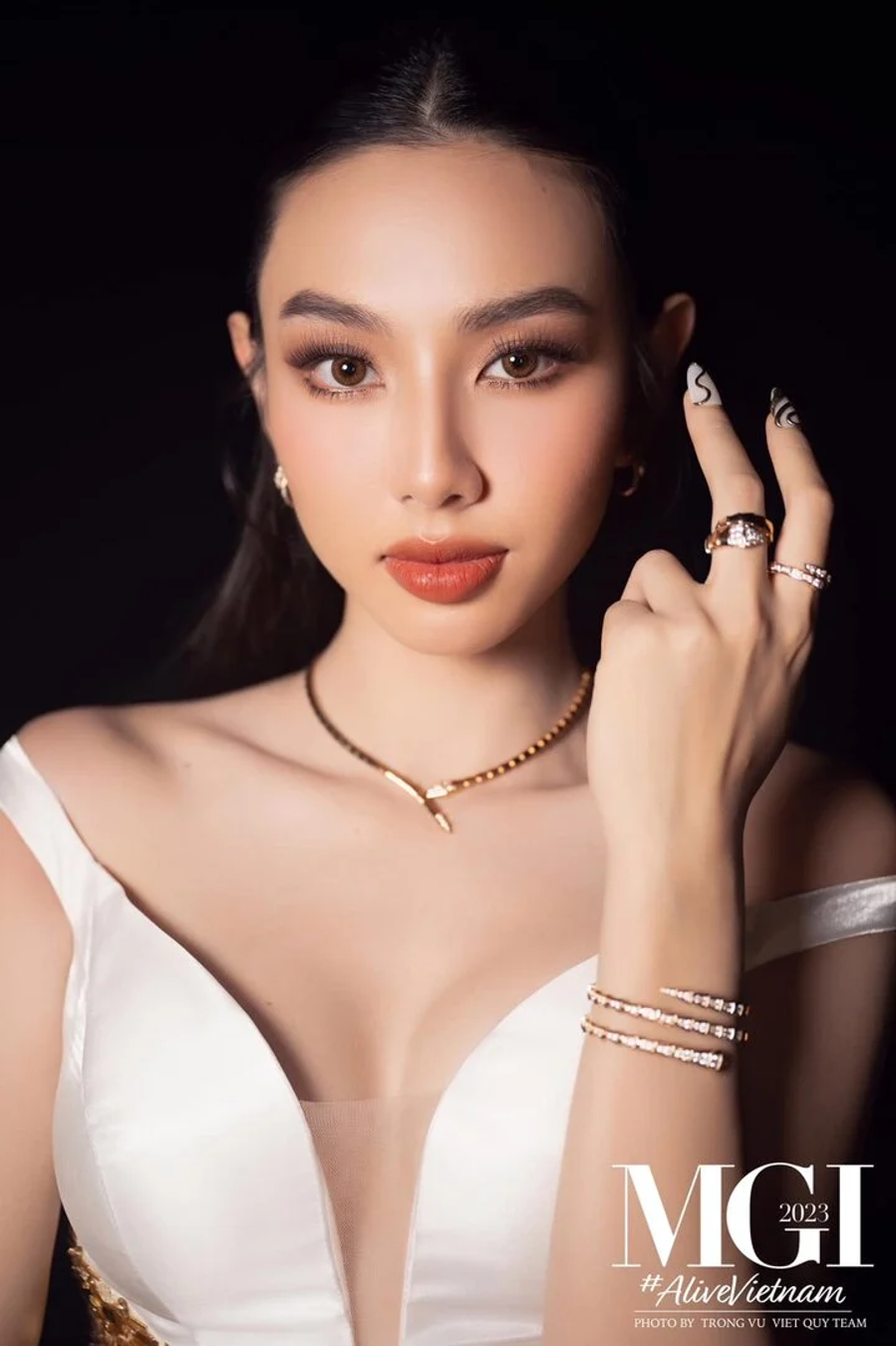 nghi van lien quan den duong day mua ban dam thuy tien noi gi3 nghi van lien quan den duong day mua ban dam thuy tien noi gi3