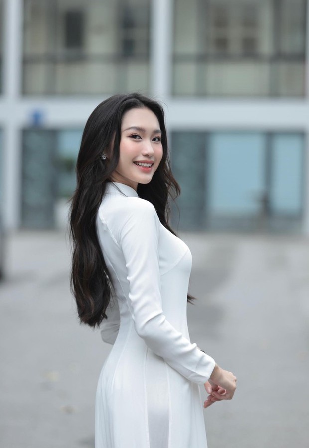 doan hai my nhan ngan loi khen khi mac ao dai nhan ngay 20 114