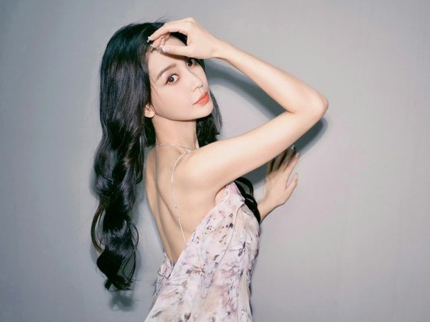 angelababy lan dau lo dien sau lenh cam doi mu che kin mat doi mat trung sau met moi1 angelababy lan dau lo dien sau lenh cam doi mu che kin mat doi mat trung sau met moi1