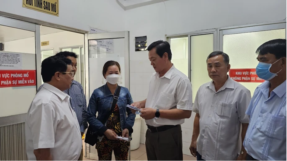 vu dai uy cong an dut lia 2 chan khi bat cat tac 2 nghi pham da bi bat2 vu dai uy cong an dut lia 2 chan khi bat cat tac 2 nghi pham da bi bat2
