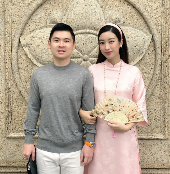 hoa hau do my linh khoe anh dam tham sau sinh ong xa binh luan mot cau boc me su that