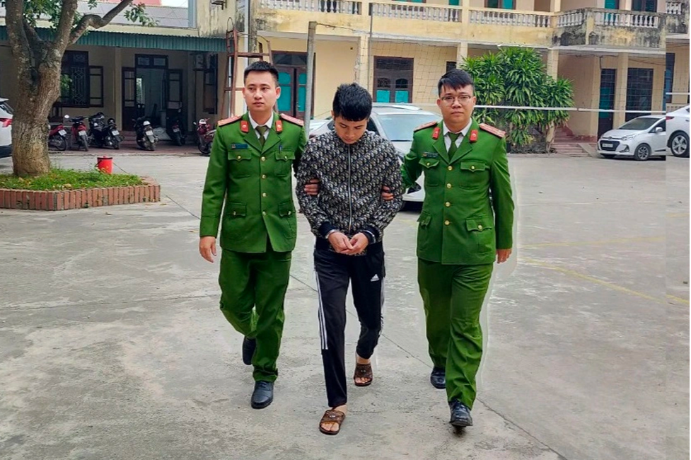 bat giu doi tuong lua dao cung cap ket qua xo so voi loi hua 100 se trung2 bat giu doi tuong lua dao cung cap ket qua xo so voi loi hua 100 se trung2