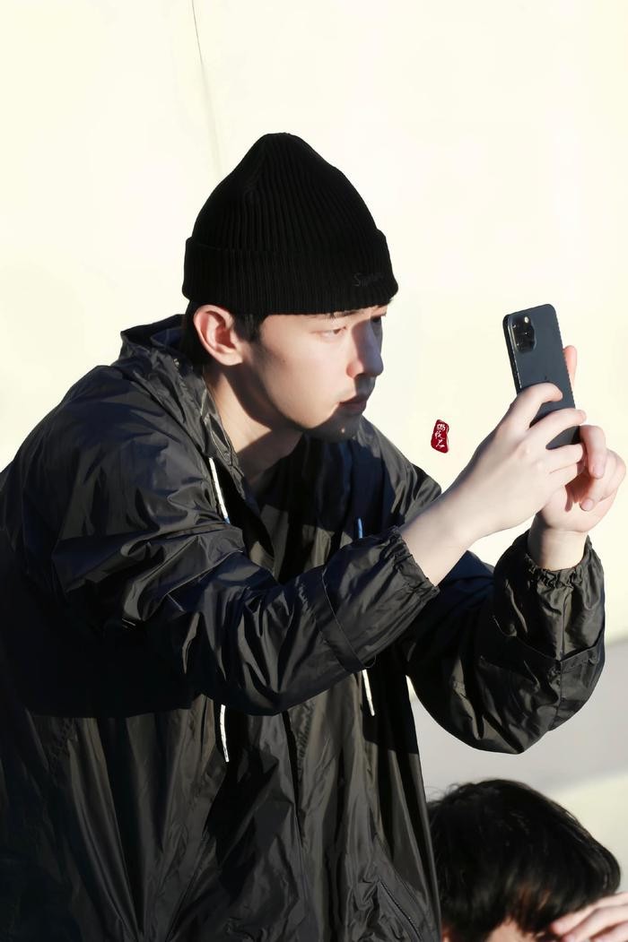 cuoc song cua dang luan sau khi phong sat tap trung kinh doanh nha hang lau lien tuc nhan qua tiep ung tu fan3